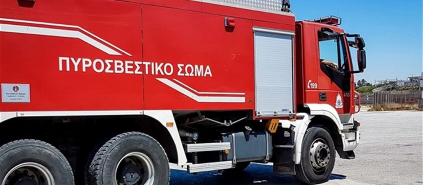 Θεσσαλονίκη: Άγνωστοι έβαλαν φωτιά σε κάδους απορριμμάτων στον Εύοσμο